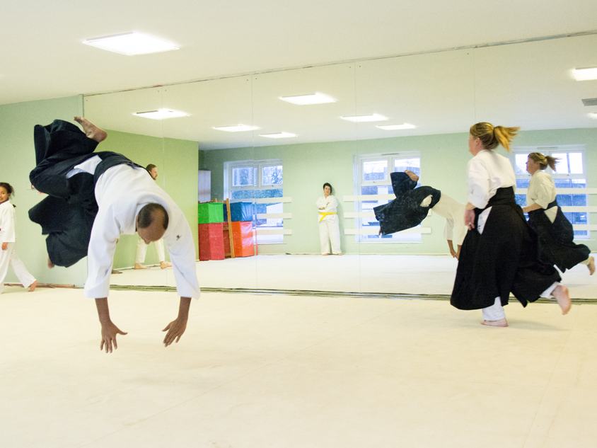 Hizashikan-adults flying lessons